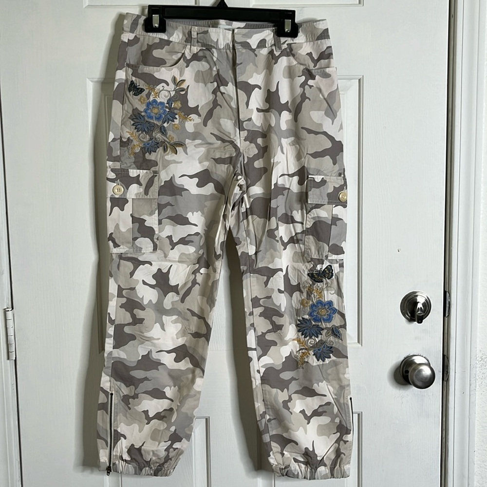 Sundance Desert Camo Embroidered Track Pants - White, Gray, Tan